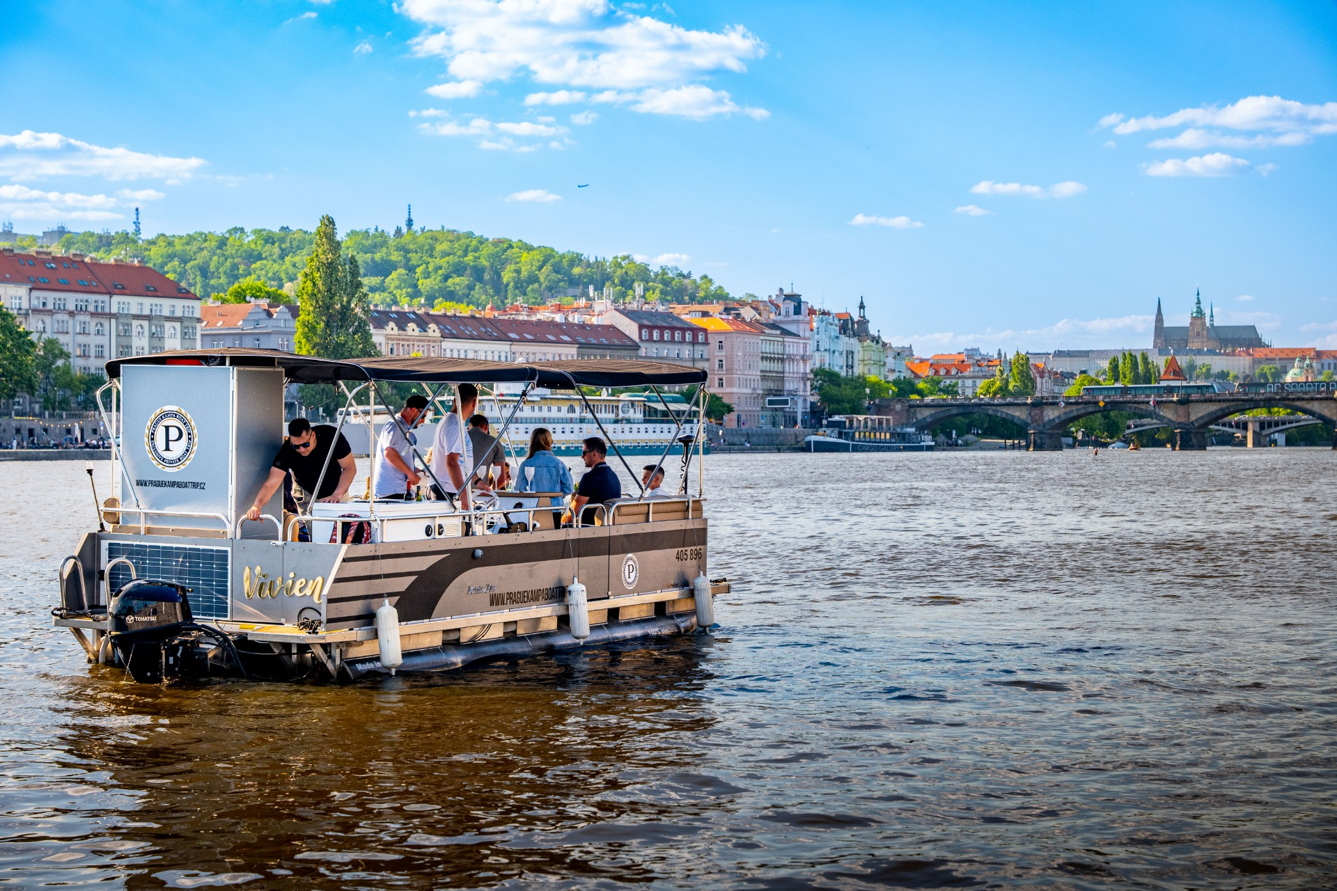 Private one-hour cruise on the Vltava river